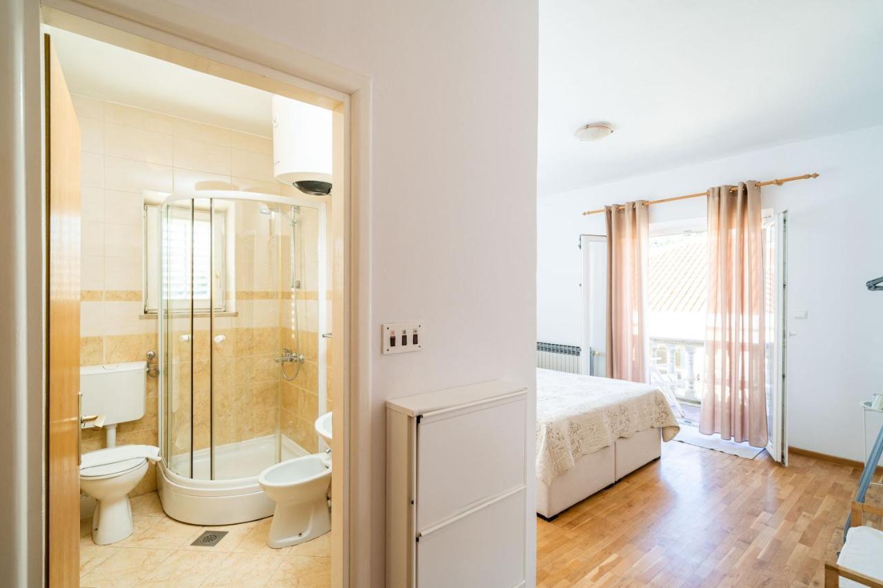 Francesca Guesthouse มลินี ภายนอก รูปภาพ