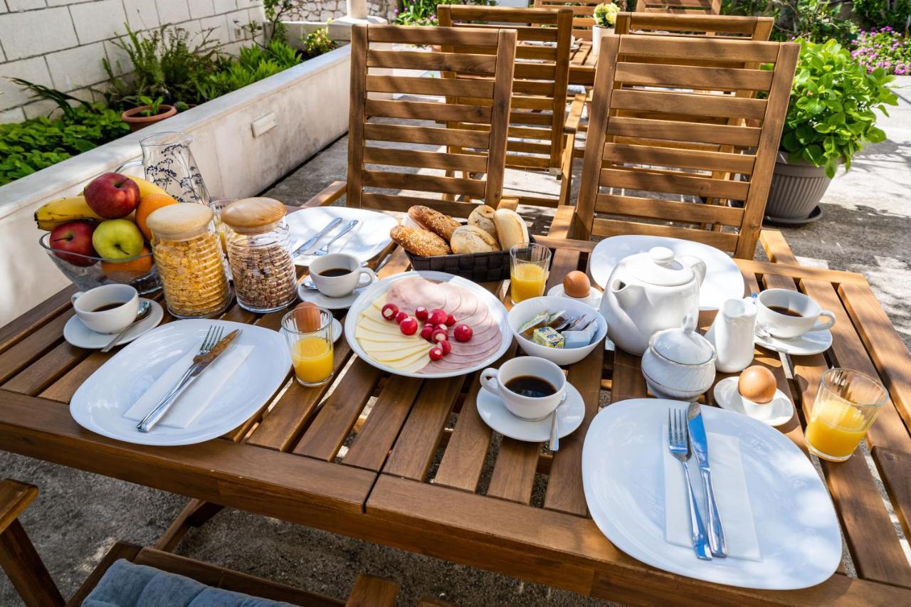Francesca Guesthouse มลินี ภายนอก รูปภาพ